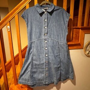Universal Thread Blue Chambray Top